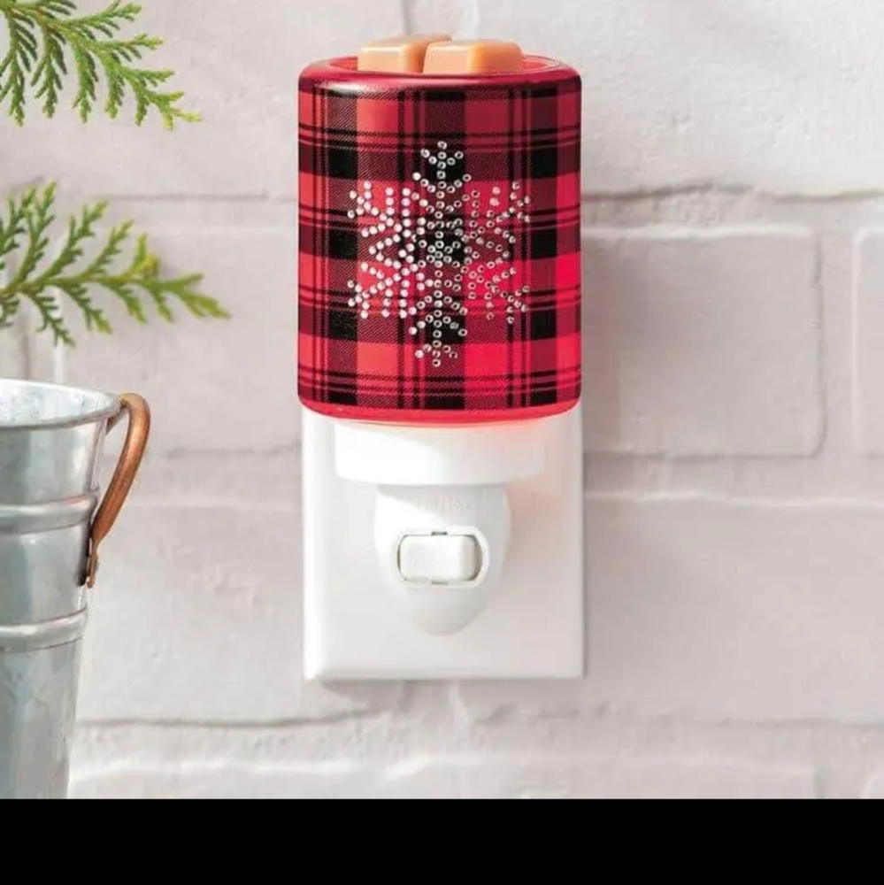 Frosted Flannel Scentsy Warmer
